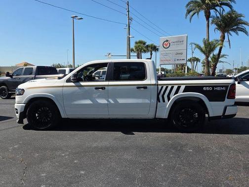 Bright White Clearcoat 2026 RAM 1500 Big Horn/Lone Star