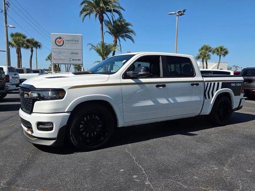 Bright White Clearcoat 2026 RAM 1500 Big Horn/Lone Star