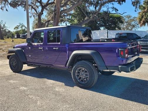 2026 Jeep Gladiator Sport