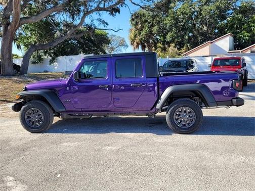 2026 Jeep Gladiator Sport