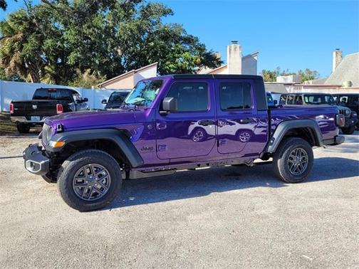 2026 Jeep Gladiator Sport