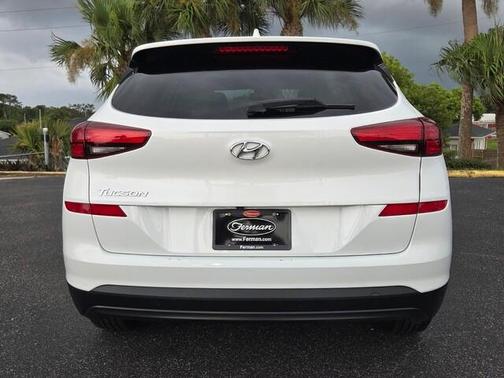 White Cream 2021 Hyundai TUCSON SE