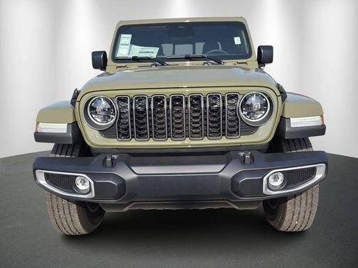Sahara Beige 2026 Jeep Gladiator Sport