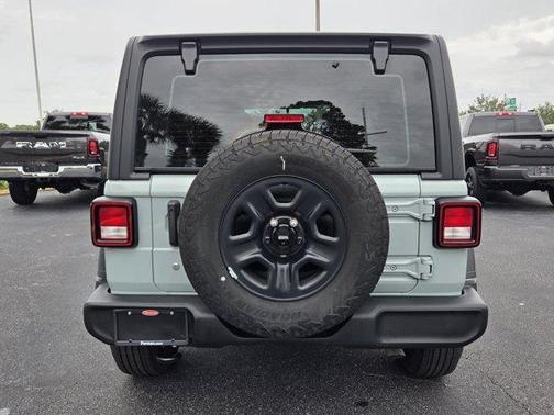 Earl Clearcoat 2024 Jeep Wrangler Sport