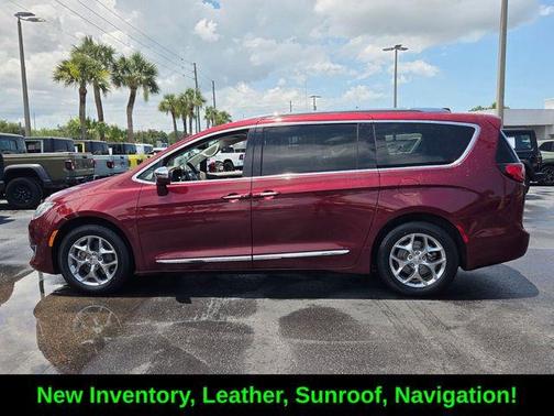 Velvet Red Pearlcoat 2018 Chrysler Pacifica Limited