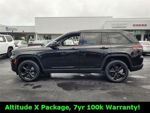 2023 Jeep Grand Cherokee Altitude