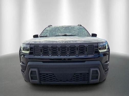 Diamond Black 2026 Jeep Cherokee LAREDO/LIMITED