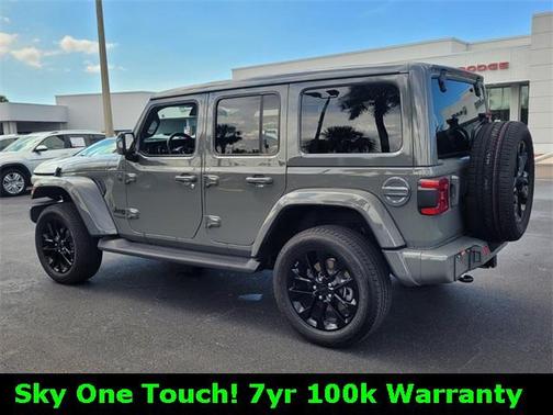 2022 Jeep Wrangler Unlimited Sahara High Altitude