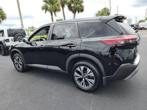2022 Nissan Rogue SV