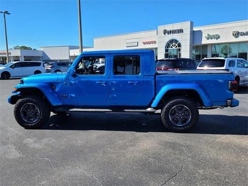 2022 Jeep Gladiator Overland