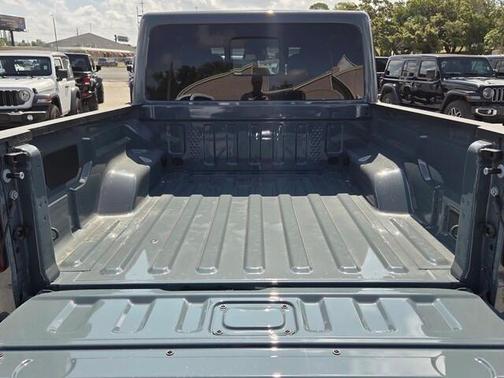 Anvil Clearcoat 2026 Jeep Gladiator Rubicon
