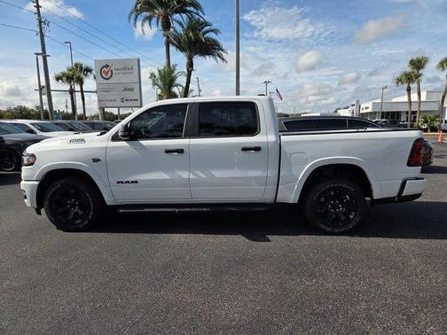 Bright White Clearcoat 2027 RAM 1500 Big Horn/Lone Star