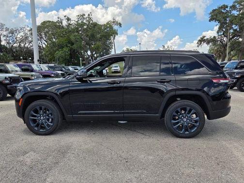 Diamond Black 2026 Jeep Grand Cherokee Sport