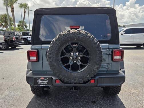 Anvil Clearcoat 2025 Jeep Wrangler Sport