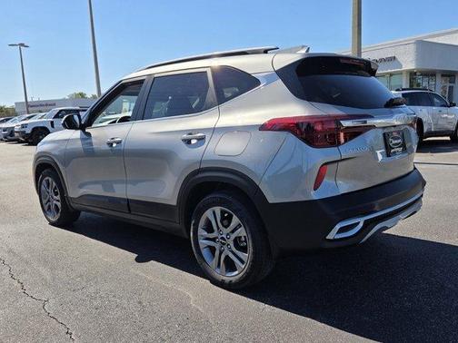 Steel Gray 2023 Kia Seltos S