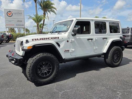 Bright White Clearcoat 2023 Jeep Wrangler Rubicon