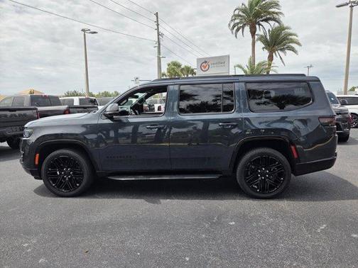 Riverrock Green 2023 Jeep Wagoneer Series II