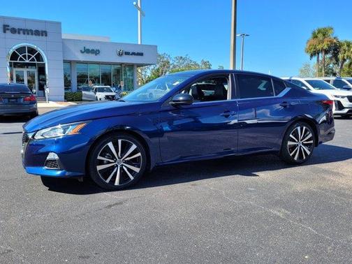 2022 Nissan Altima 2.5 SR