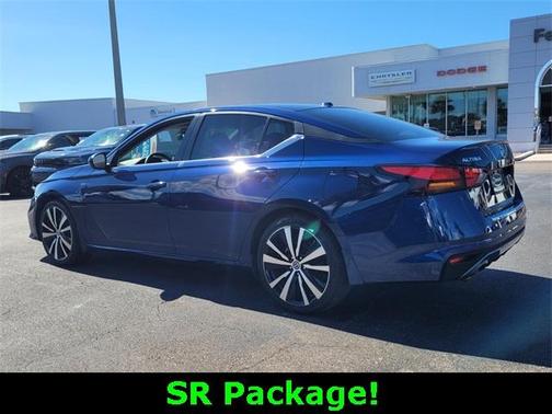 2022 Nissan Altima 2.5 SR