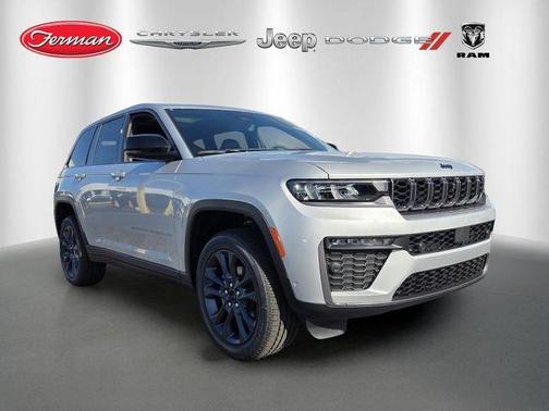 Silver Zynith 2026 Jeep Grand Cherokee Sport