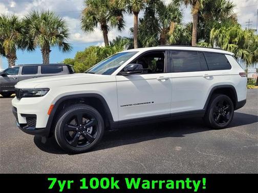 2022 Jeep Grand Cherokee L Laredo