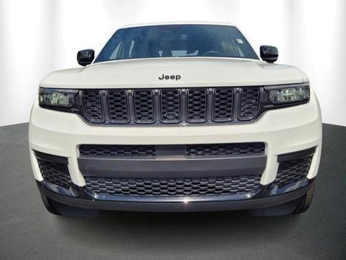2022 Jeep Grand Cherokee L Laredo