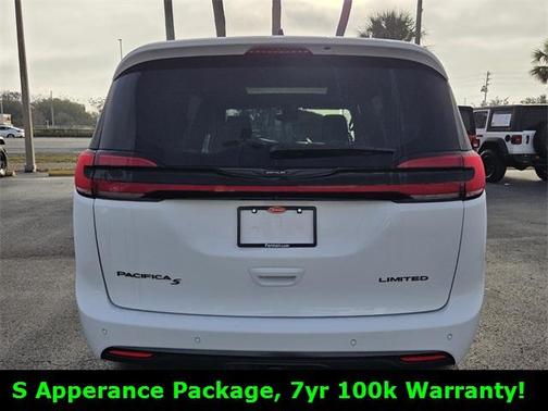 2024 Chrysler Pacifica Limited