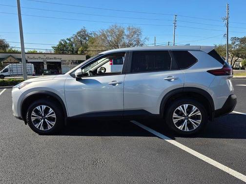 Brilliant Silver Metallic 2023 Nissan Rogue SV
