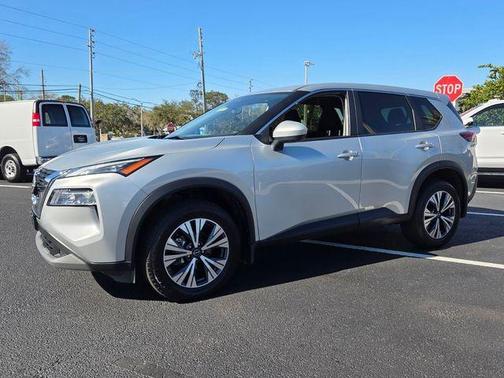 Brilliant Silver Metallic 2023 Nissan Rogue SV