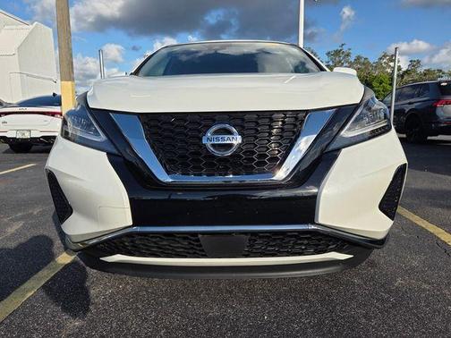 White 2021 Nissan Murano S