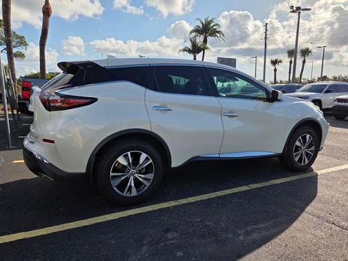 White 2021 Nissan Murano S
