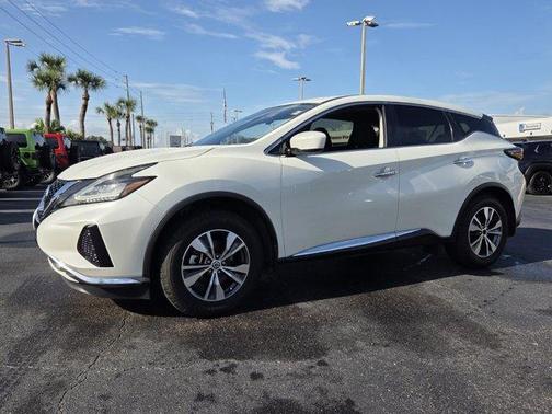 White 2021 Nissan Murano S