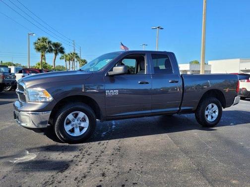 2024 RAM 1500 Classic SLT
