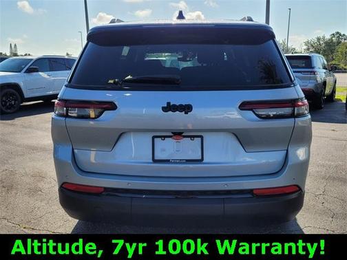 2023 Jeep Grand Cherokee L Laredo