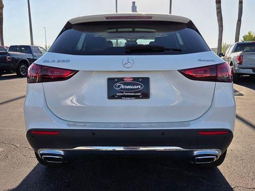 2022 Mercedes-Benz GLA 250 Base 4MATIC