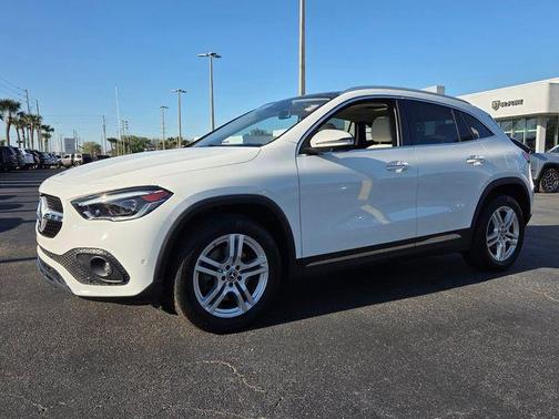 2022 Mercedes-Benz GLA 250 Base 4MATIC