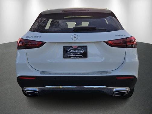 2022 Mercedes-Benz GLA 250 Base 4MATIC