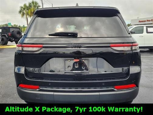 2023 Jeep Grand Cherokee Altitude