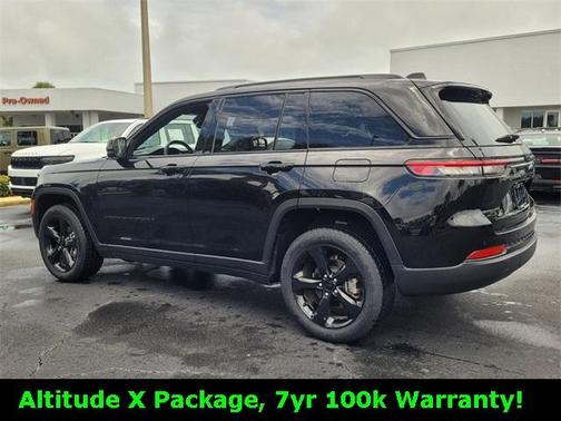 2023 Jeep Grand Cherokee Altitude