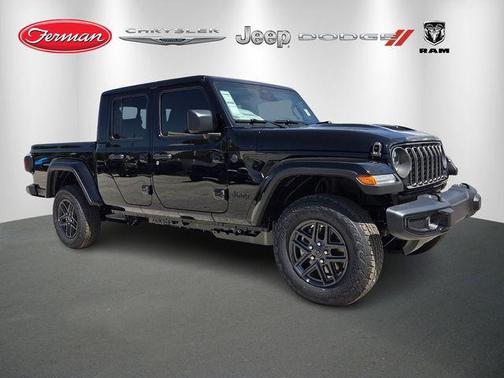Black Clearcoat 2026 Jeep Gladiator Sport