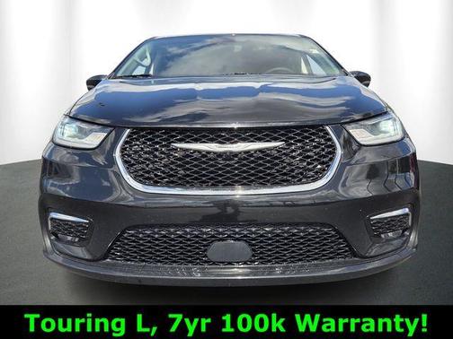 2024 Chrysler Pacifica Touring-L