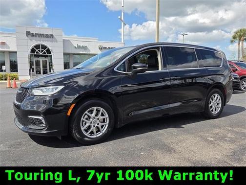2024 Chrysler Pacifica Touring-L
