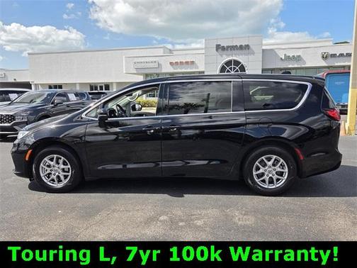 2024 Chrysler Pacifica Touring-L