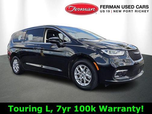 2024 Chrysler Pacifica Touring-L