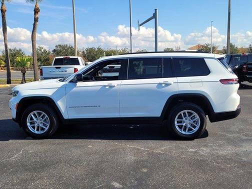 2024 Jeep Grand Cherokee L Laredo