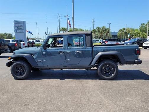 2025 Jeep Gladiator Sport