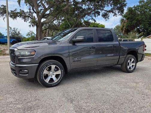 Granite Crystal Clearcoat Metallic 2026 RAM 1500 Express