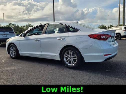 2016 Hyundai SONATA SE