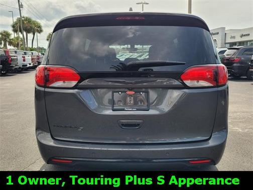 2018 Chrysler Pacifica Touring Plus