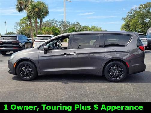 2018 Chrysler Pacifica Touring Plus